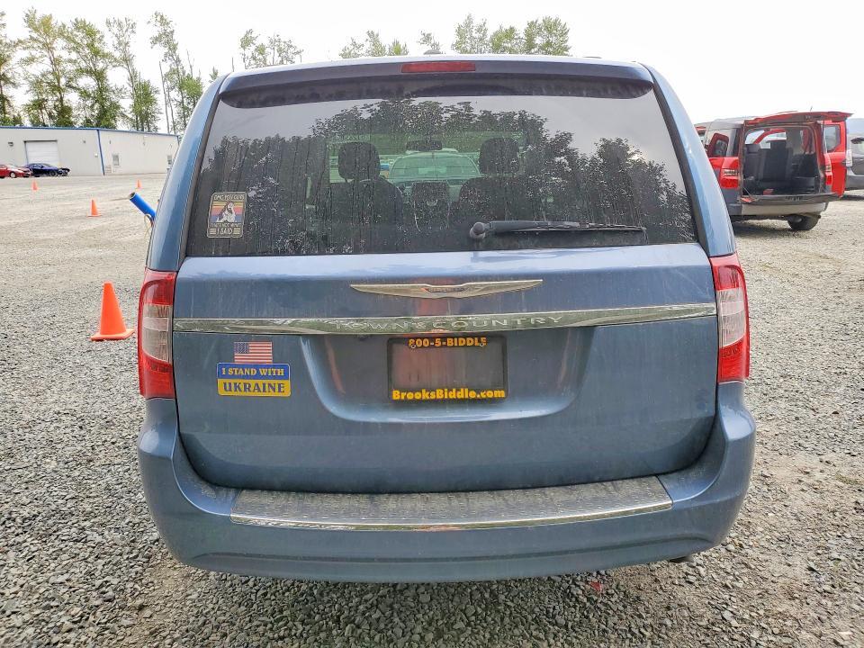2012 Chrysler Town & Country Touring