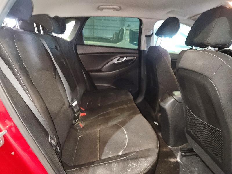 2018 Hyundai Elantra gt Base