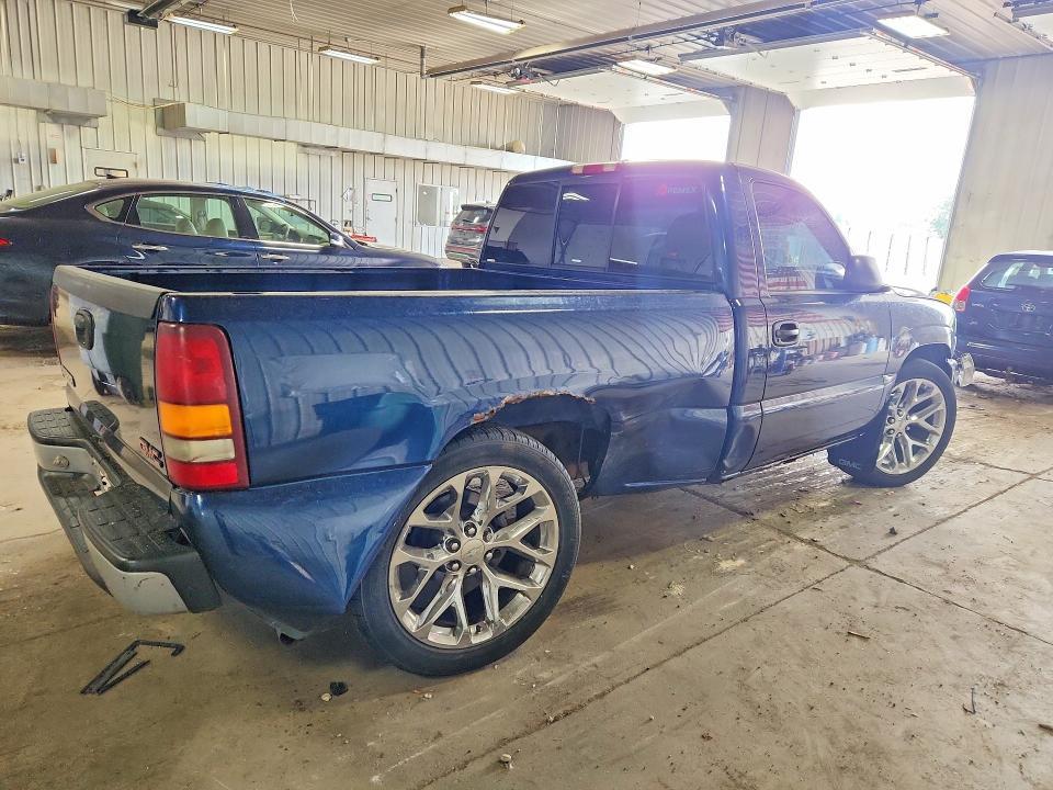 2002 GMC New Sierra C1500