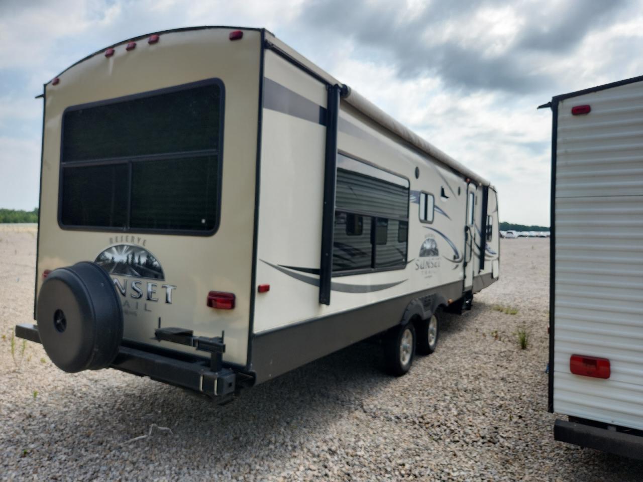 2013 Crossroads Sunset Trail Camper