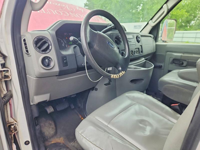 2014 Ford E350 BOX Truck