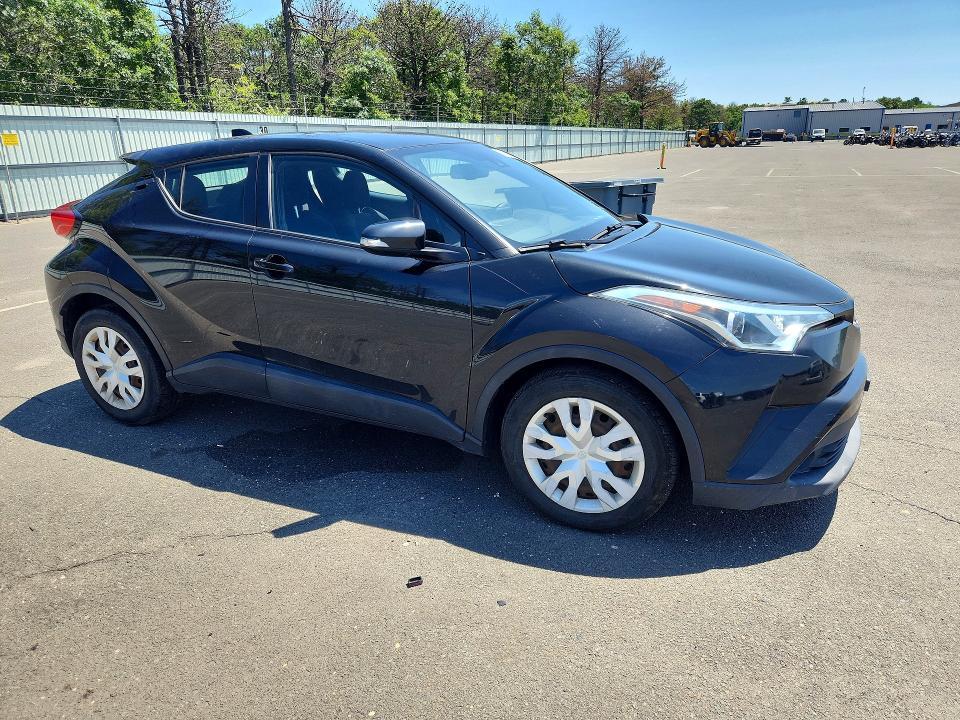 2019 Toyota C-hr le