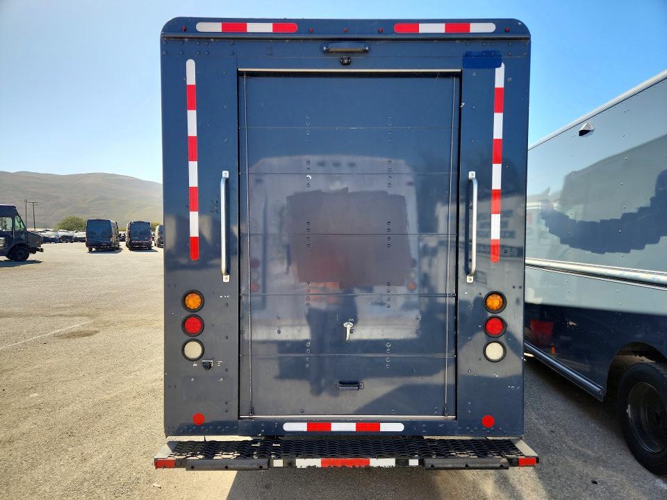2021 Freightliner Chassis M Line WALK-IN Van