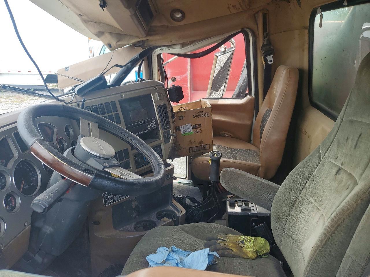 2007 Mack 700 CTP700