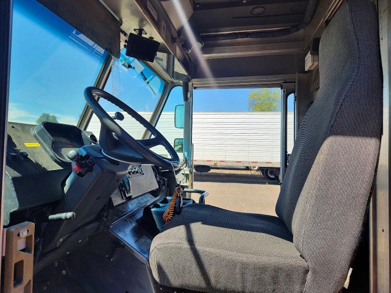 2021 Freightliner MT45G Chassis Delivery Truck