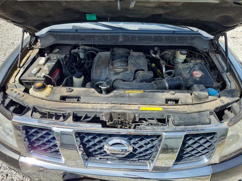 2005 Nissan Armada se