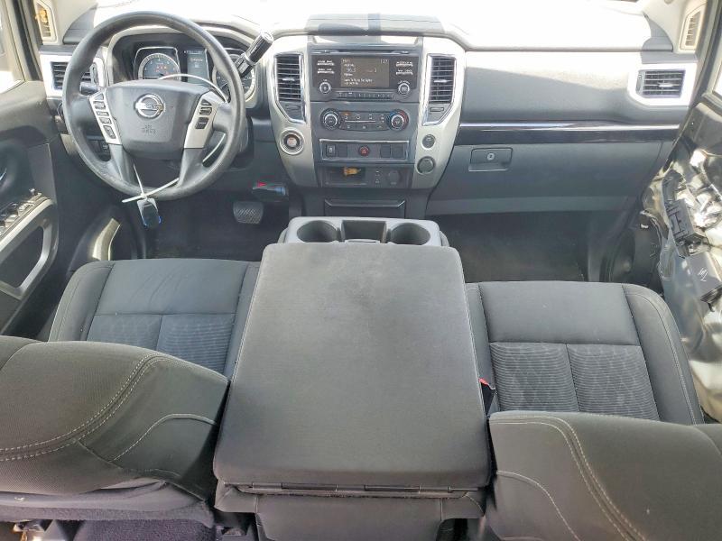 2017 Nissan Titan s