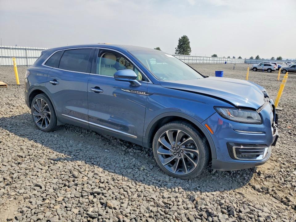 2019 Lincoln Nautilus Reserve