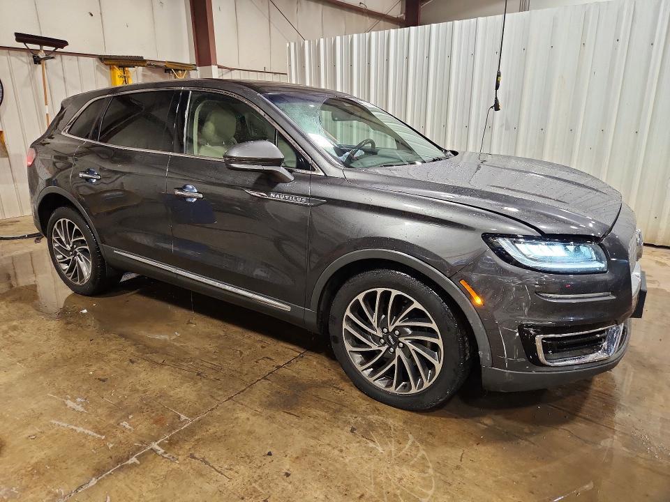 2020 Lincoln Nautilus Reserve