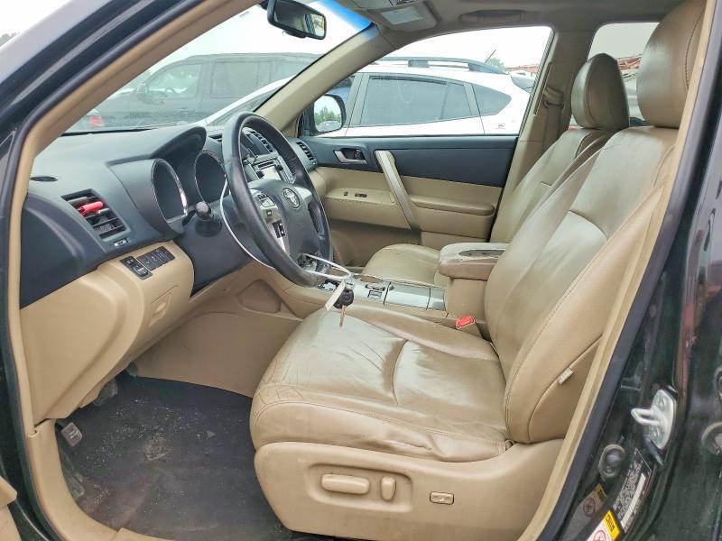 2013 Toyota Highlander se