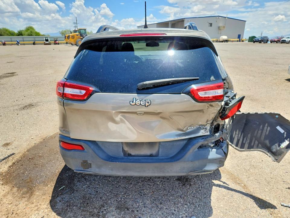 2016 Jeep Cherokee Sport