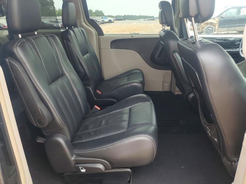 2012 Chrysler Town & Country Touring l