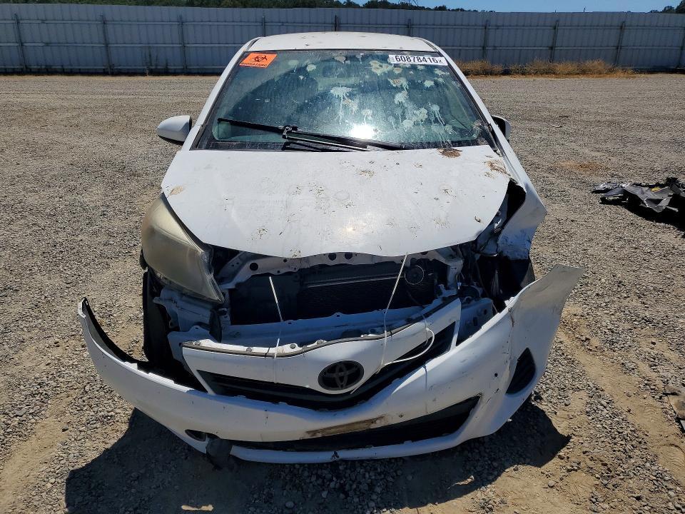 2013 Toyota Yaris 5-door l