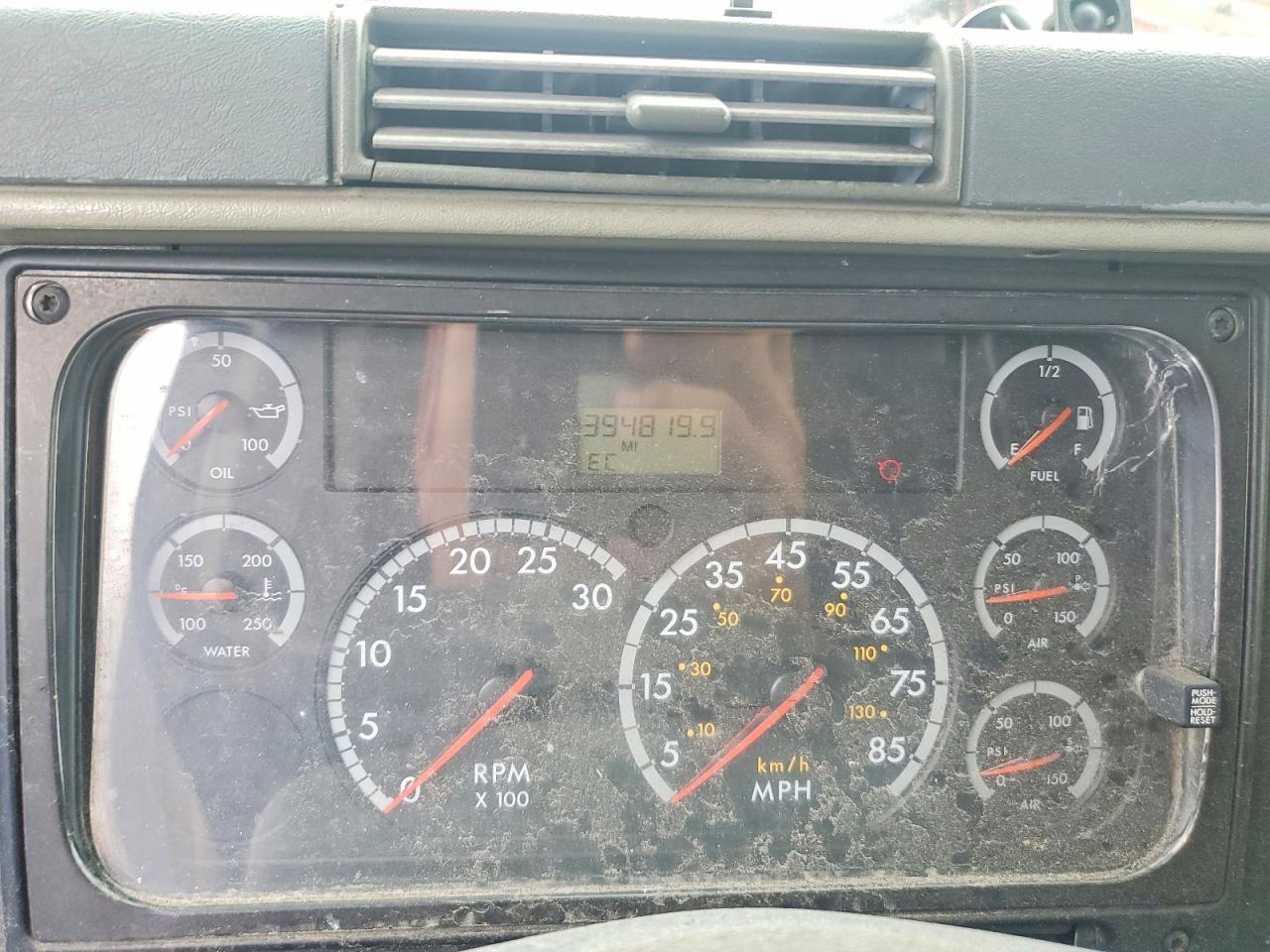 2007 Freightliner Conventional Columbia