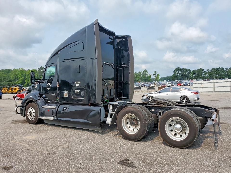 2019 Kenworth T680 Semi Truck