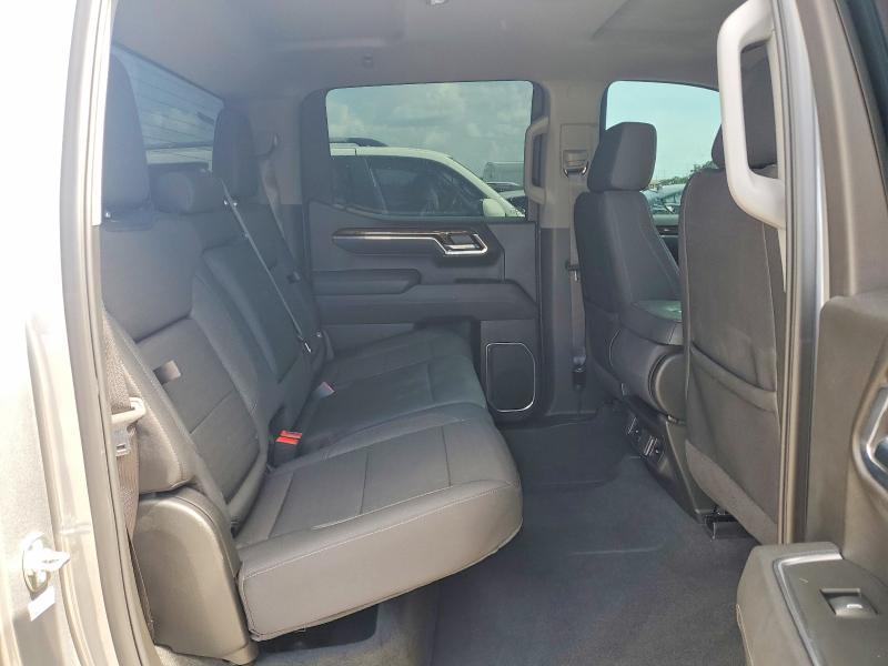 2025 GMC Sierra K1500 Elevation