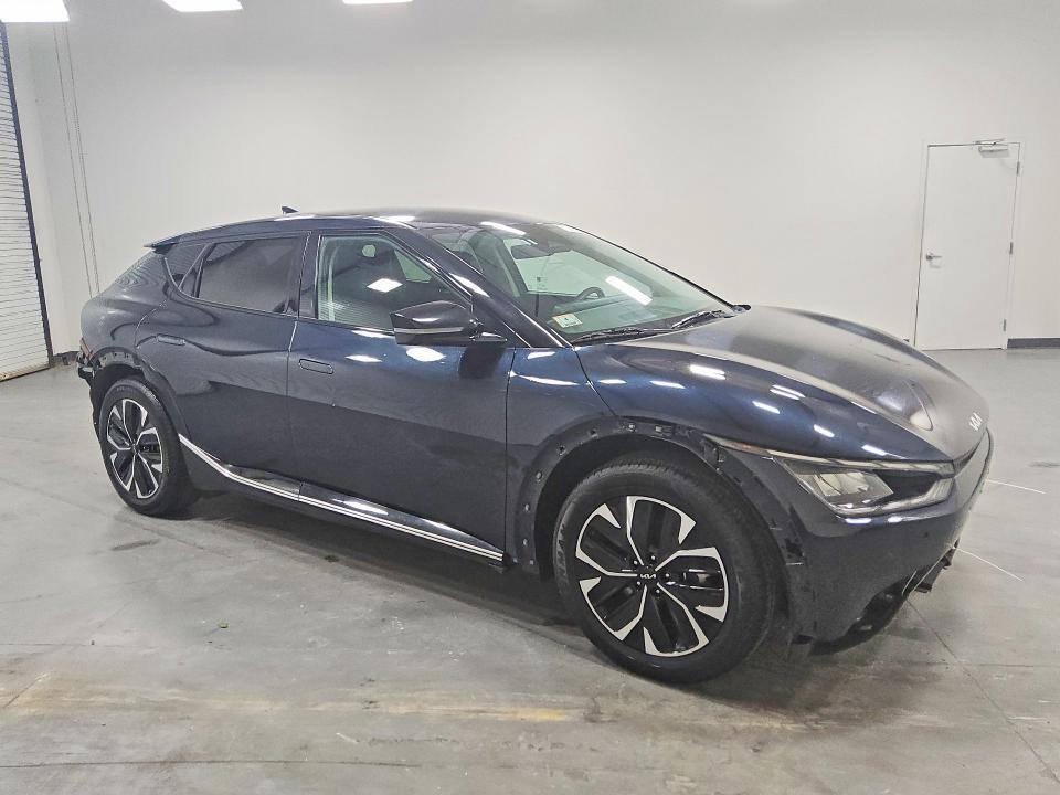 2024 KIA EV6 Wind