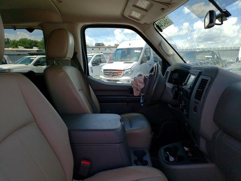 2017 Nissan NV 3500 HD SL