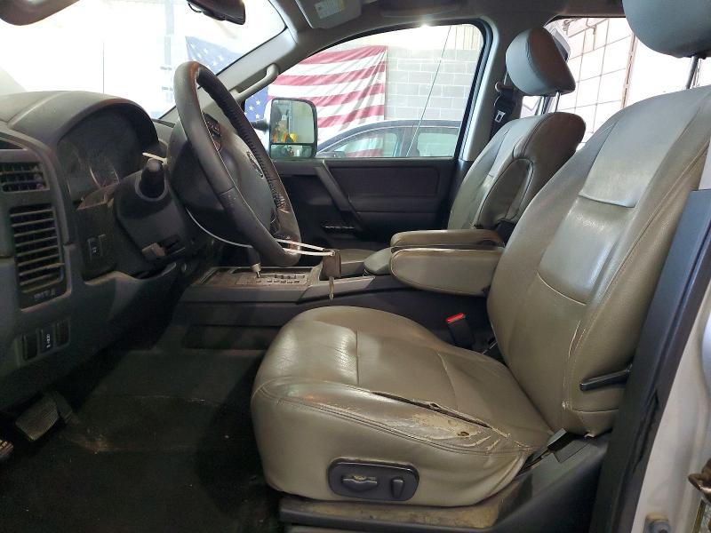 2012 Nissan Titan SV