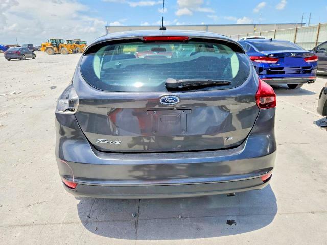 2018 Ford Focus se