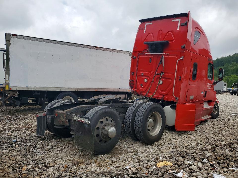 2018 Freightliner Cascadia 126 Semi Truck