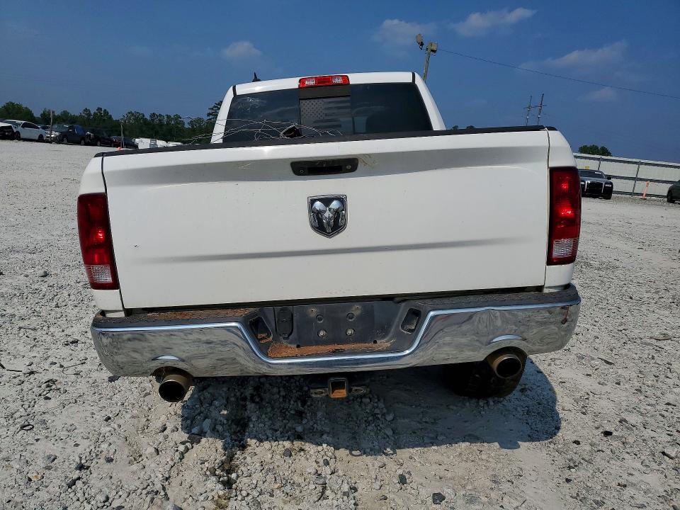 2015 Dodge RAM 1500 SLT