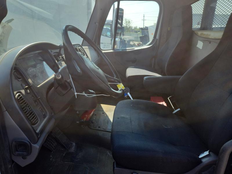 2016 Freightliner Business Class M2 Flatbed Truck