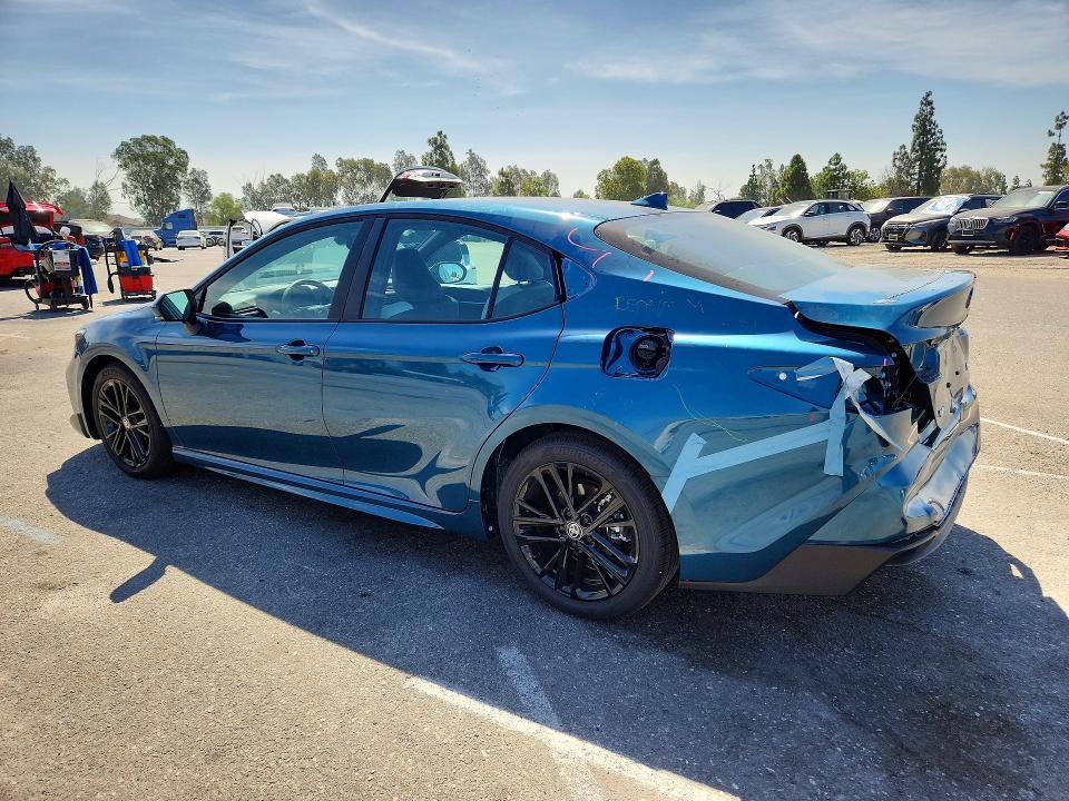 2026 Toyota Camry se