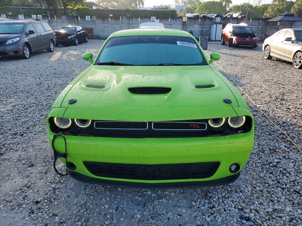 2015 Dodge Challenger SXT Plus