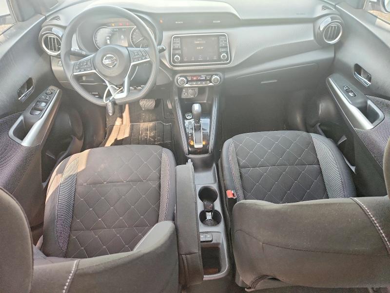 2019 Nissan Kicks s