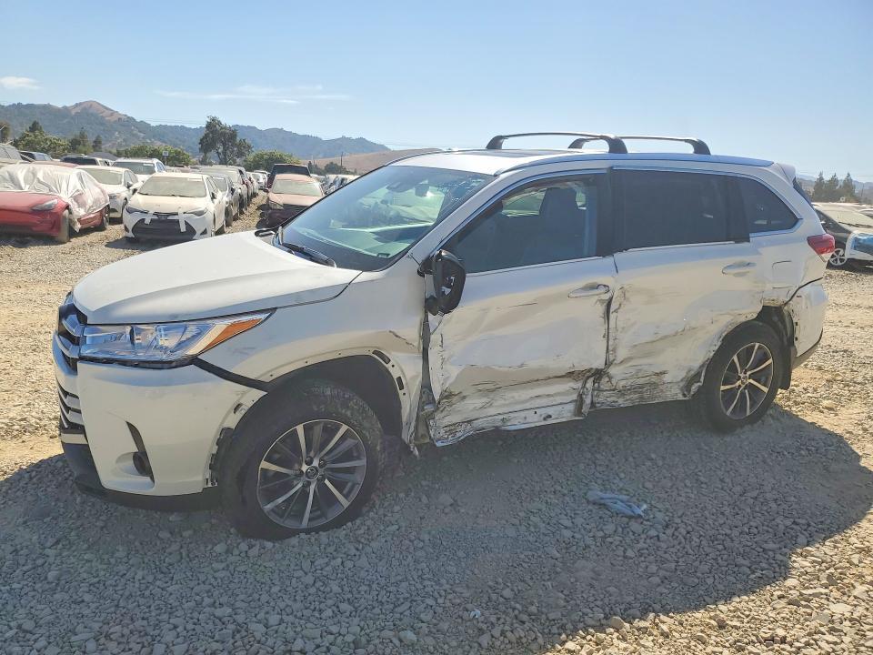 2018 Toyota Highlander xle