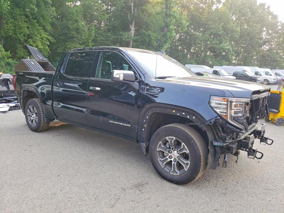 2025 GMC Sierra K1500 slt