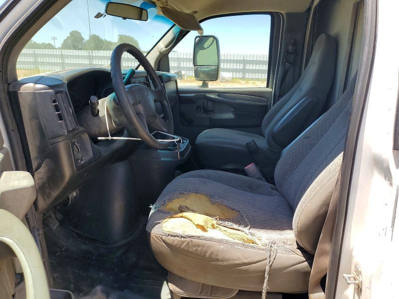 2007 Chevrolet Express G3500 BOX Truck