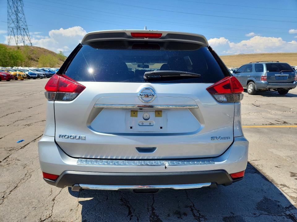 2017 Nissan Rogue sv