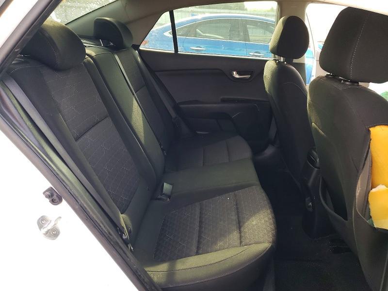 2021 KIA Rio s