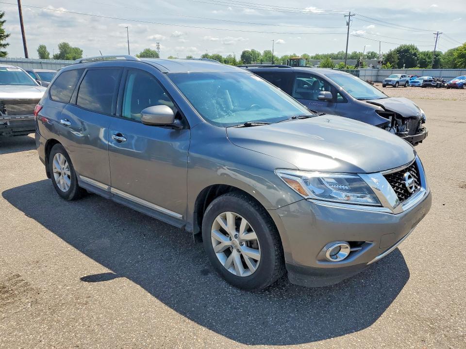 2016 Nissan Pathfinder sl