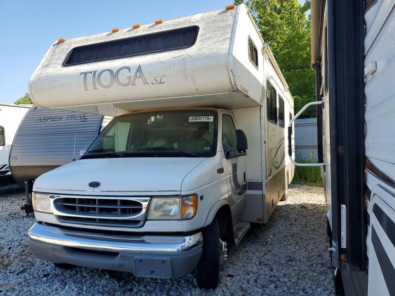 2000 Fleetwood Tioga Recreational Vehicle (RV)