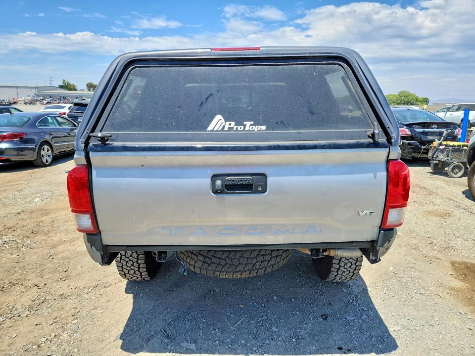 2017 Toyota Tacoma trd Off-road