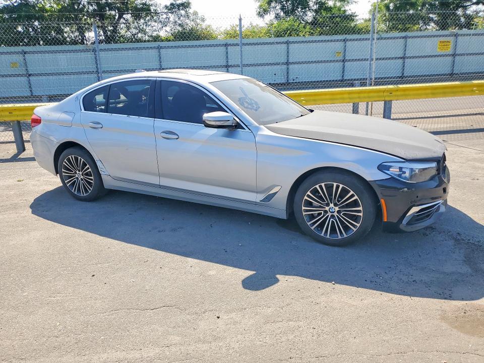 2020 BMW 530 xi