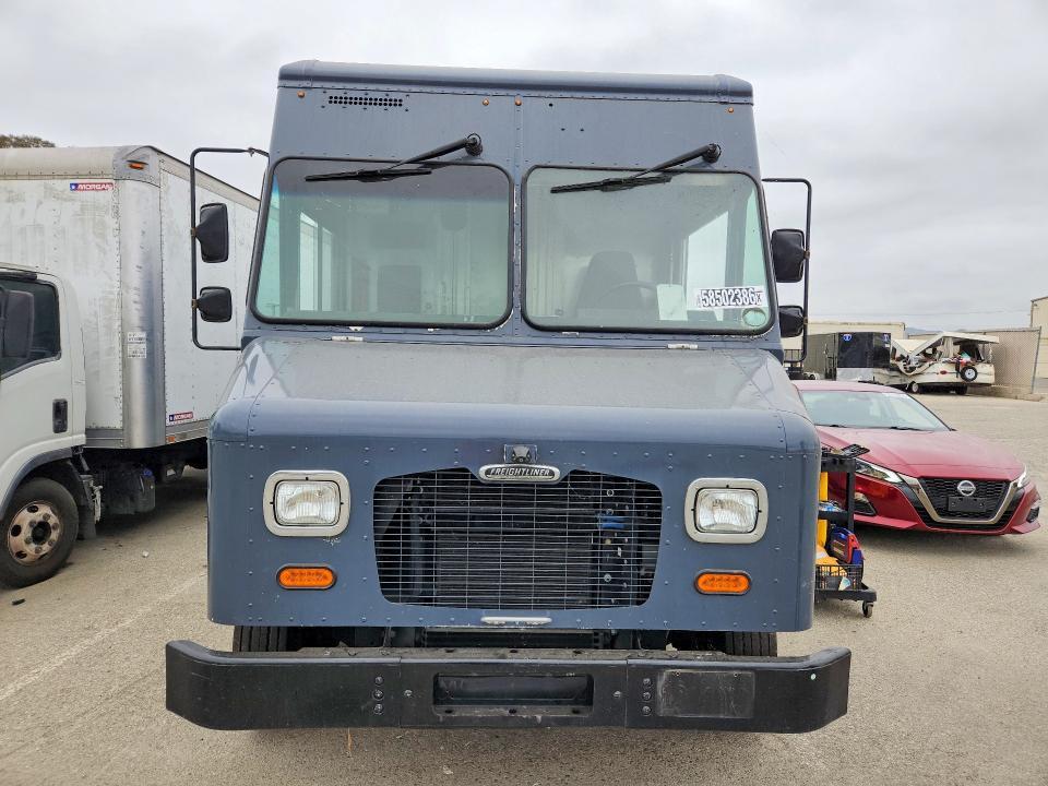 2021 Freightliner Chassis M Line WALK-IN Van