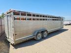 1999 Featherlite Manufacturing Horse Trailer