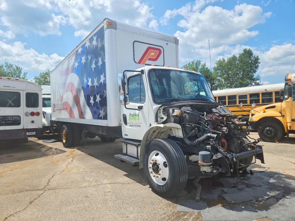 2009 Freightliner Business Class M2 BOX Truck