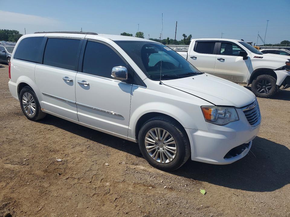 2015 Chrysler Town & Country Touring l