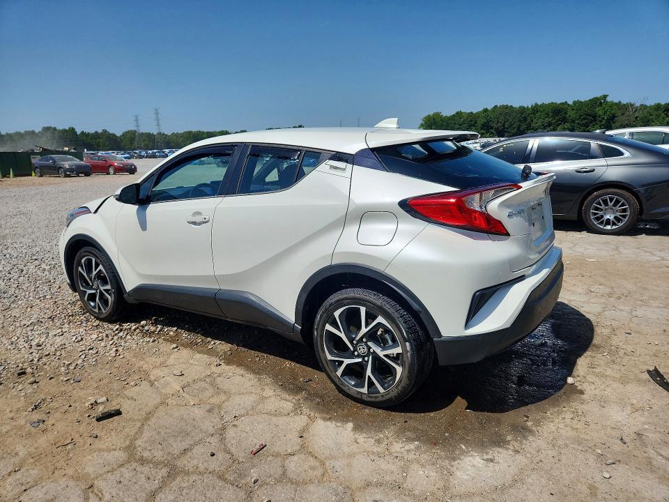 2020 Toyota C-hr xle