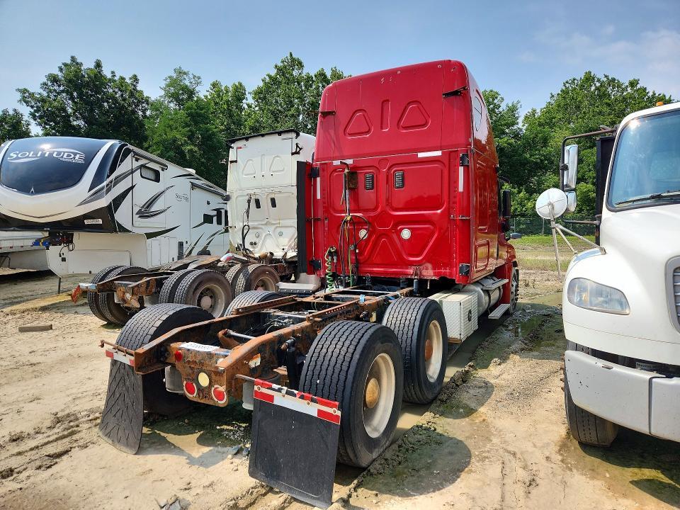 2011 Freightliner Cascadia Truck Cab AND Chassis