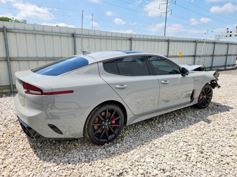 2023 KIA Stinger GT2