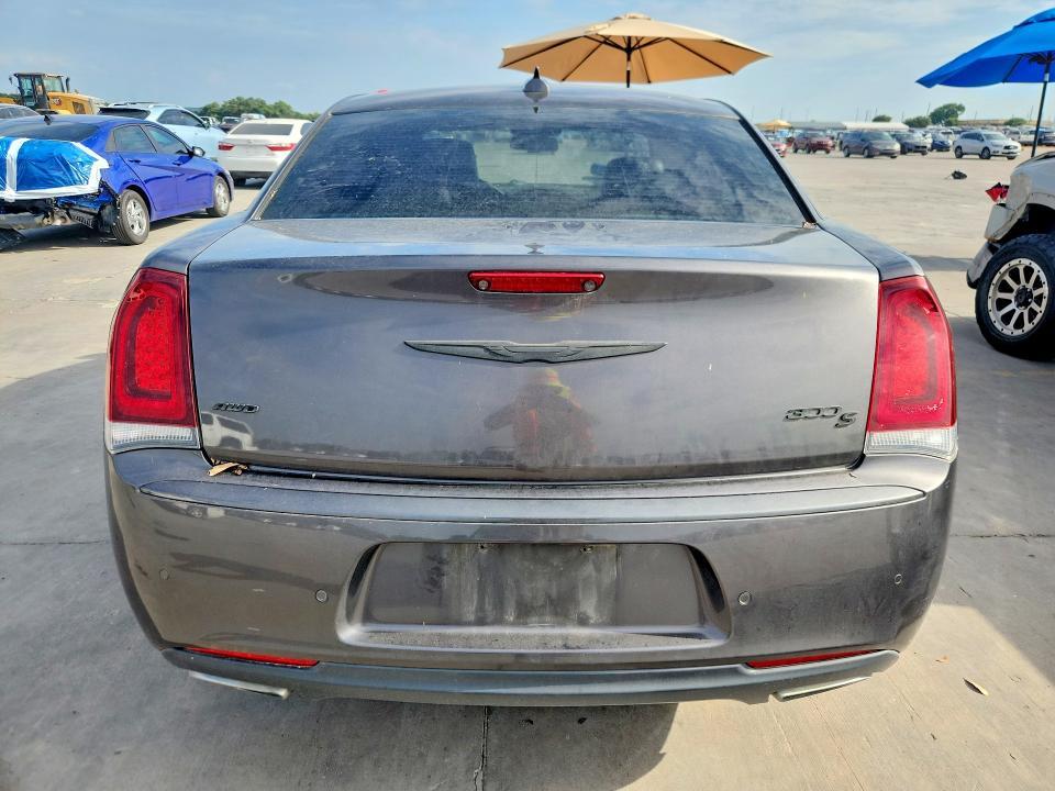 2015 Chrysler 300 s