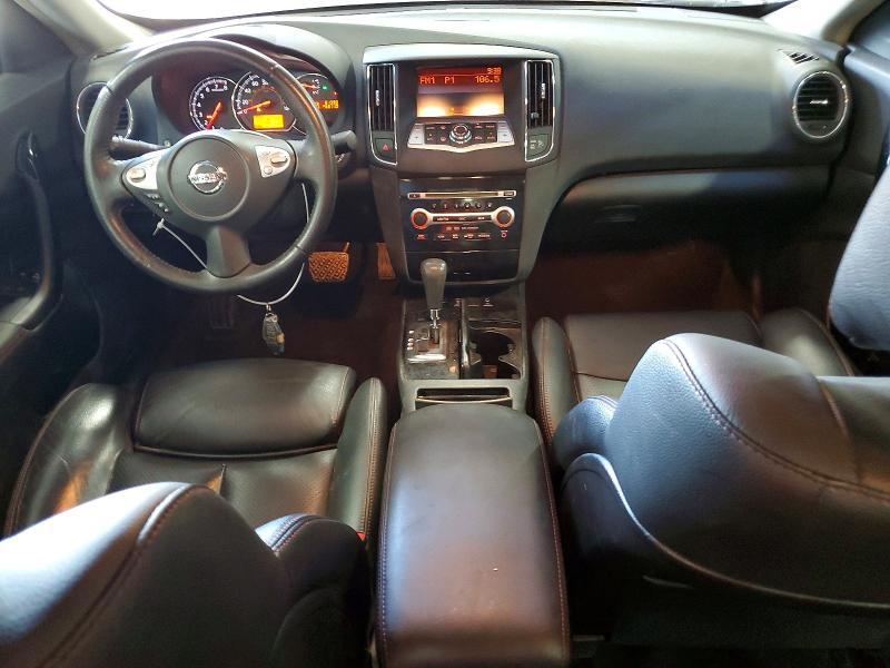 2010 Nissan Maxima s