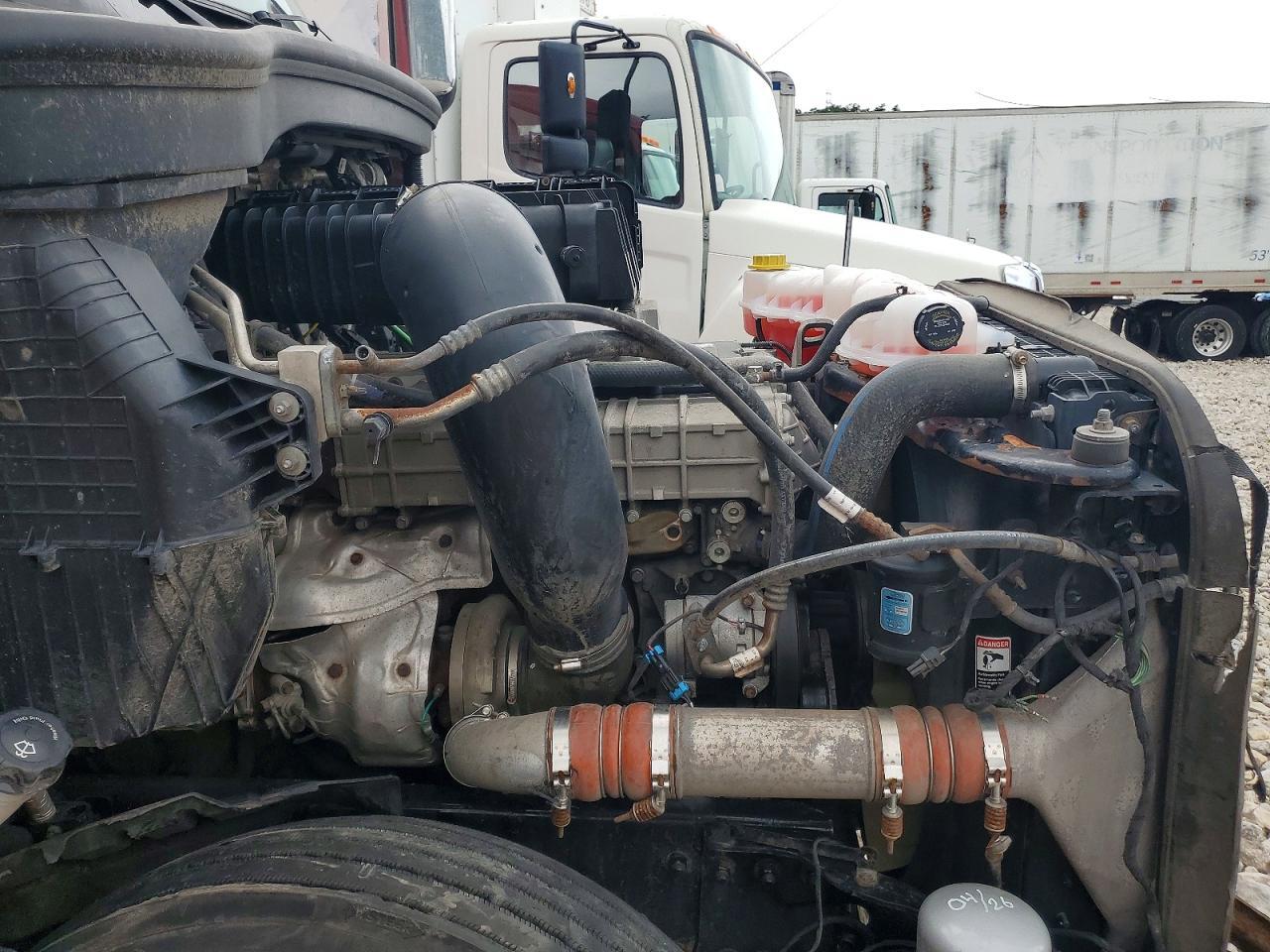 2018 Freightliner Cascadia 126 Semi Truck