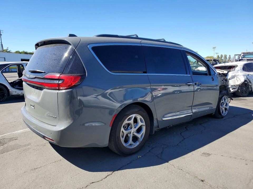 2022 Chrysler Pacifica Limited
